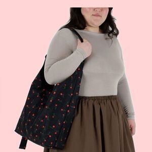 NWT Baggu Large Nylon Sling